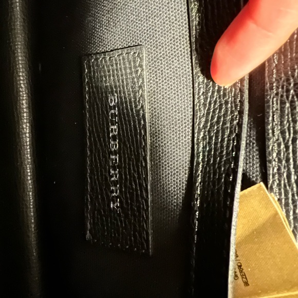 ✨LAST CALL✨Burberry Macken Small Vintage Check & Leather Crossbody Bag - Picture 9 of 10